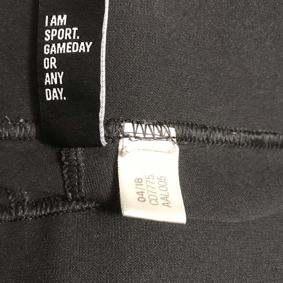 Adidas - Picture 6 of 7